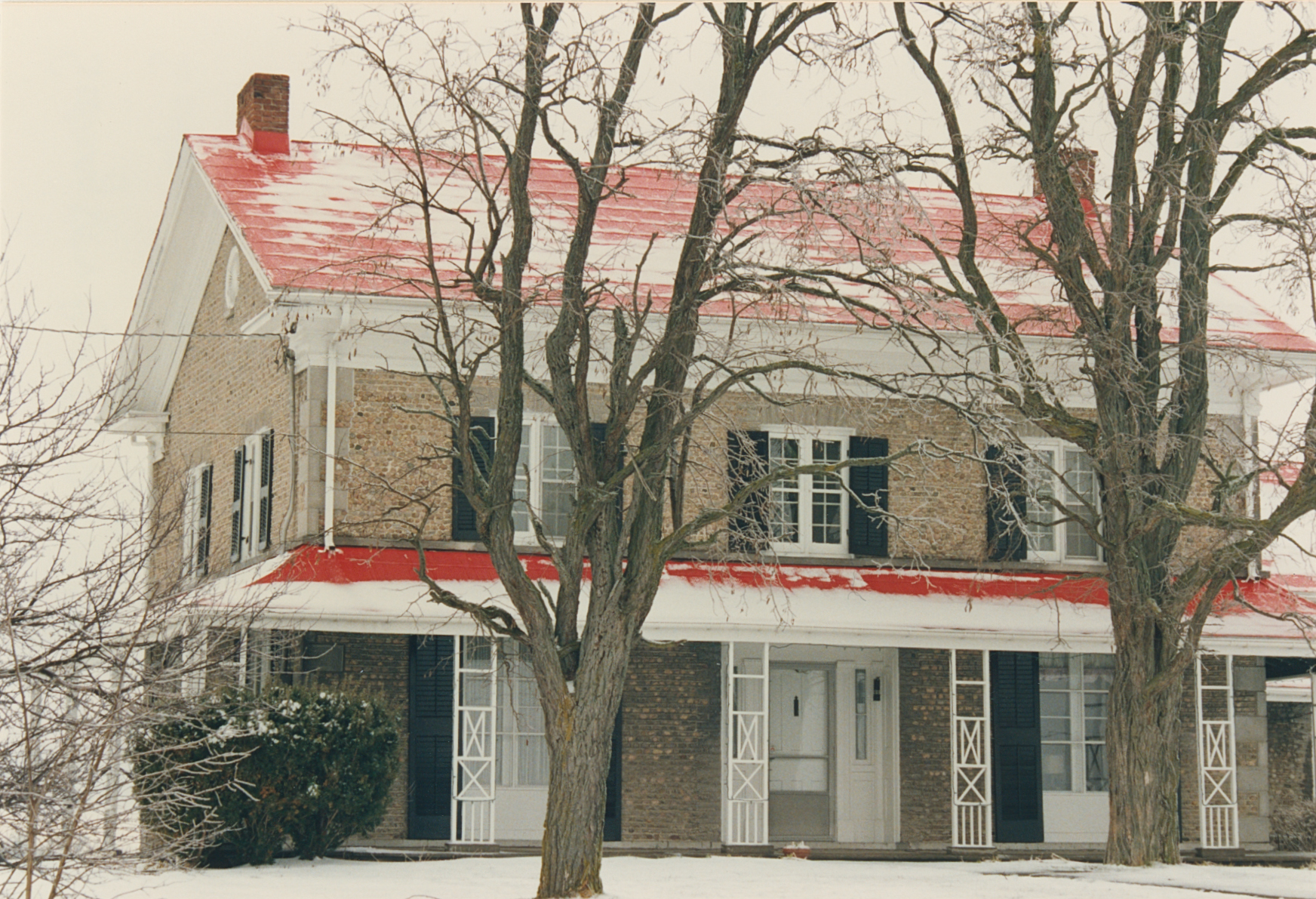 Has-2 16 Roblin Rd 1